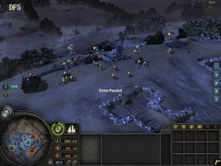 英雄连远东战场手游图片9